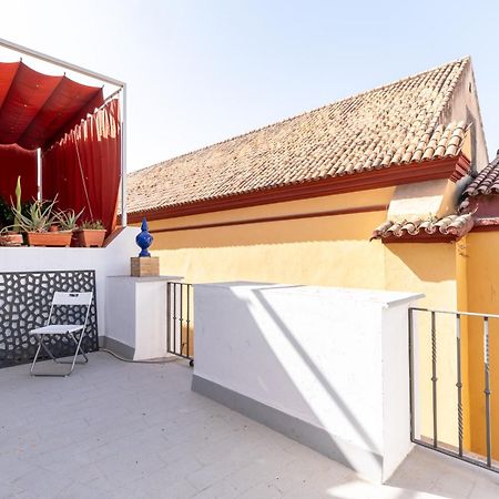 House Sevillana Parking Bagian luar foto