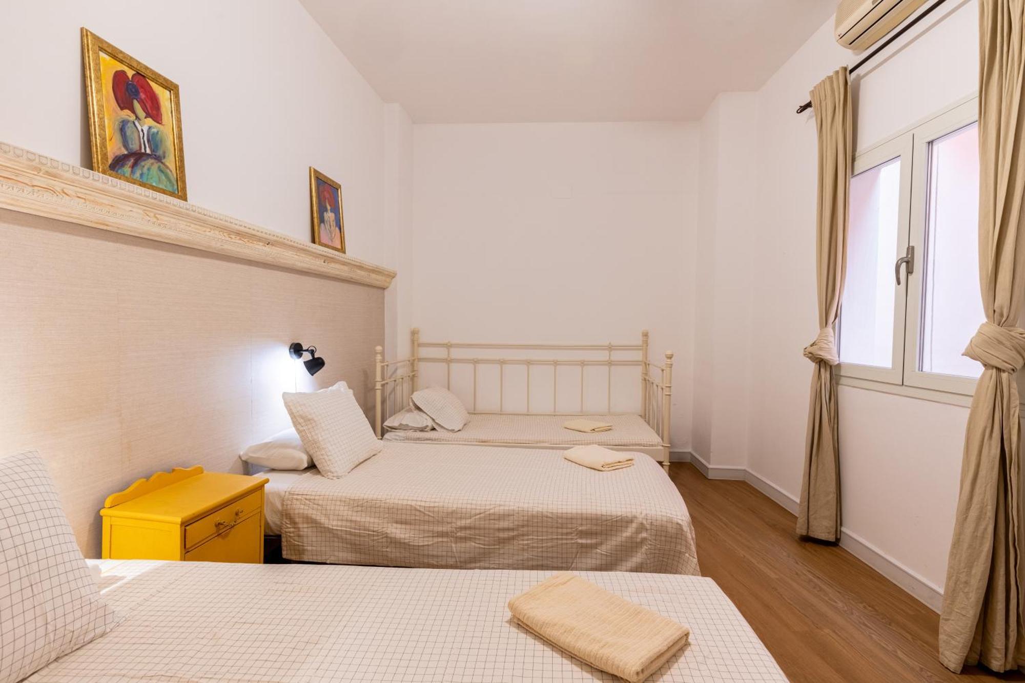 House Sevillana Parking Bagian luar foto