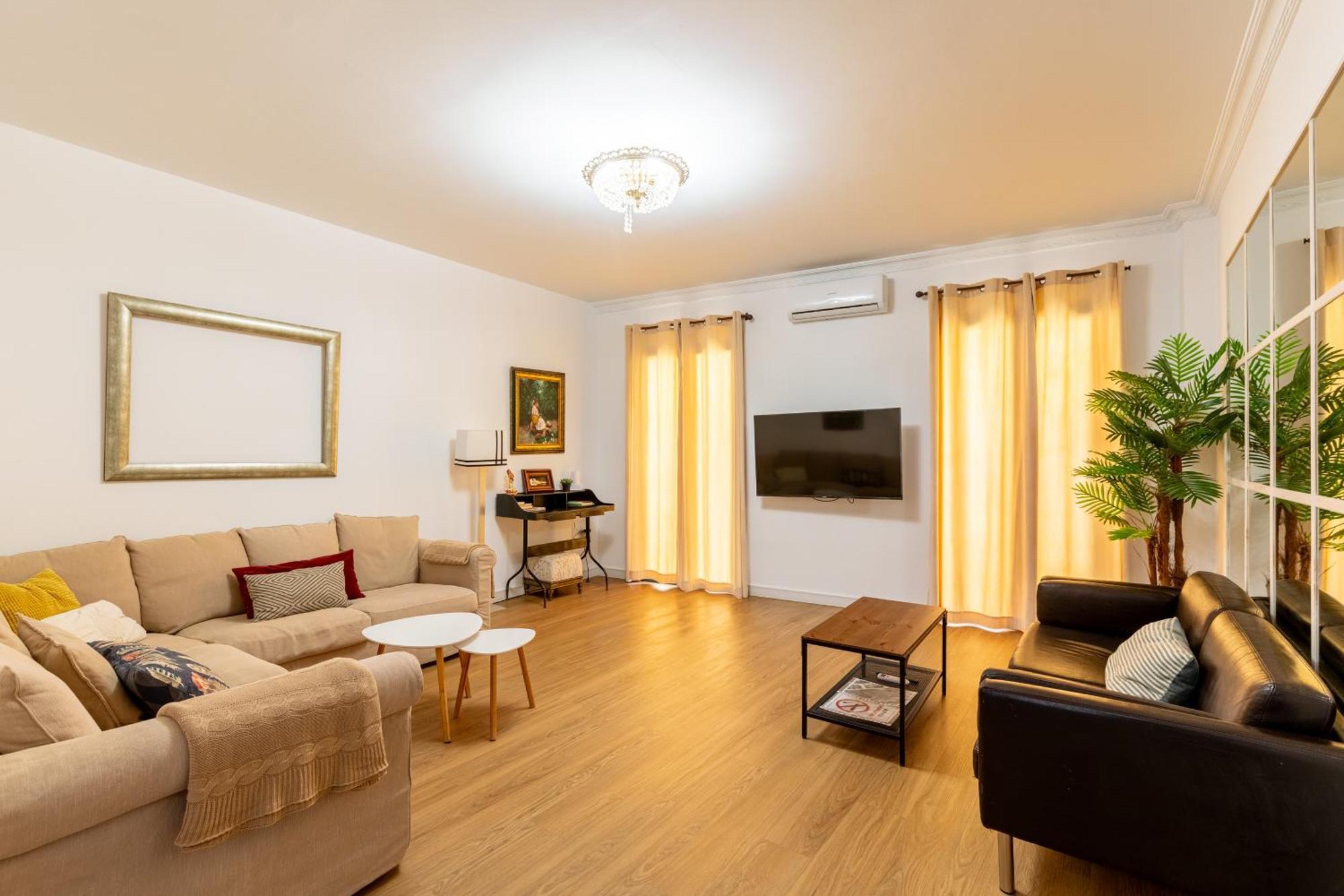 House Sevillana Parking Bagian luar foto