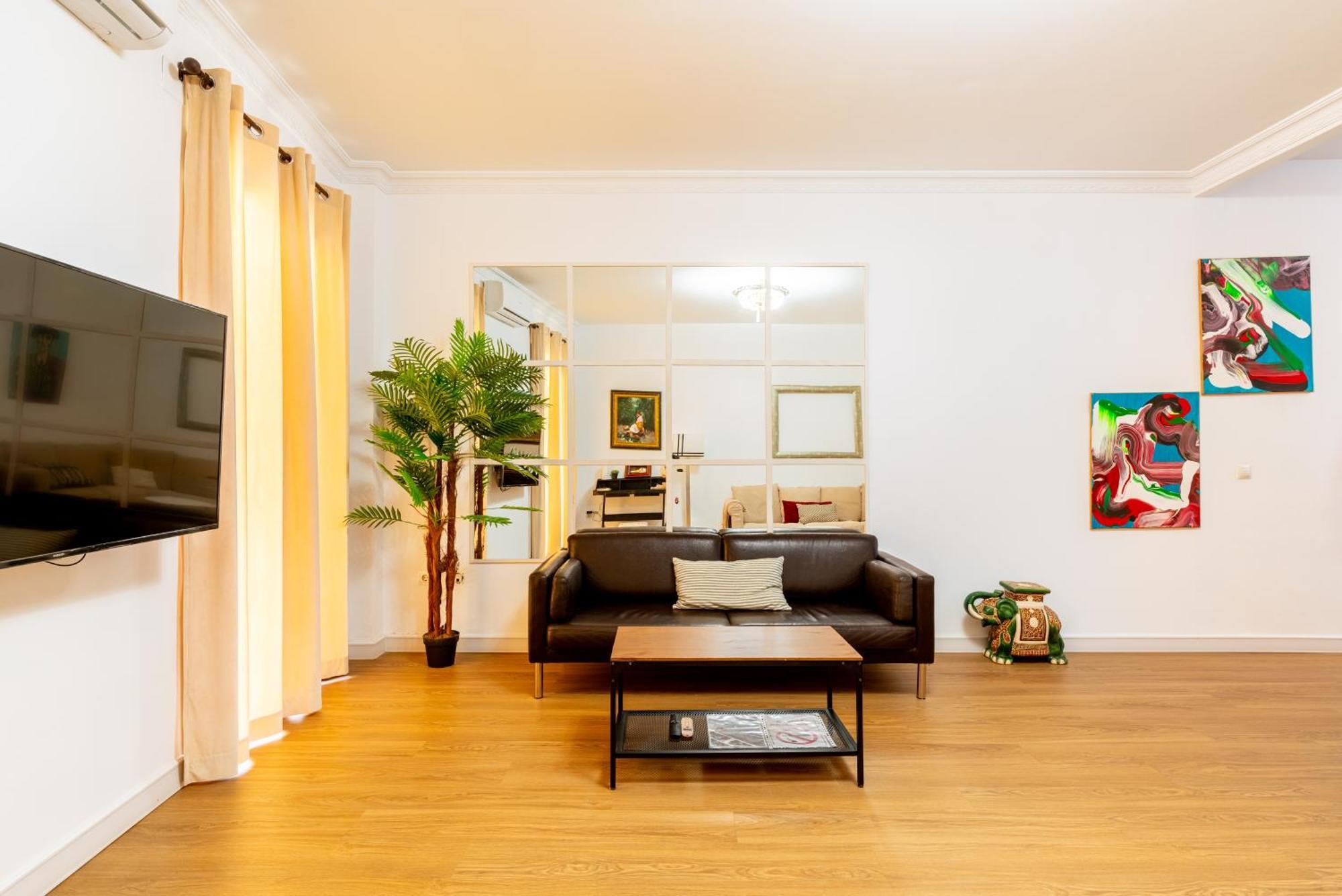 House Sevillana Parking Bagian luar foto