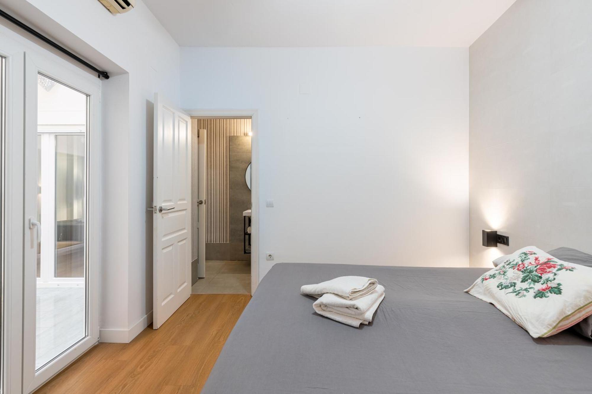 House Sevillana Parking Bagian luar foto