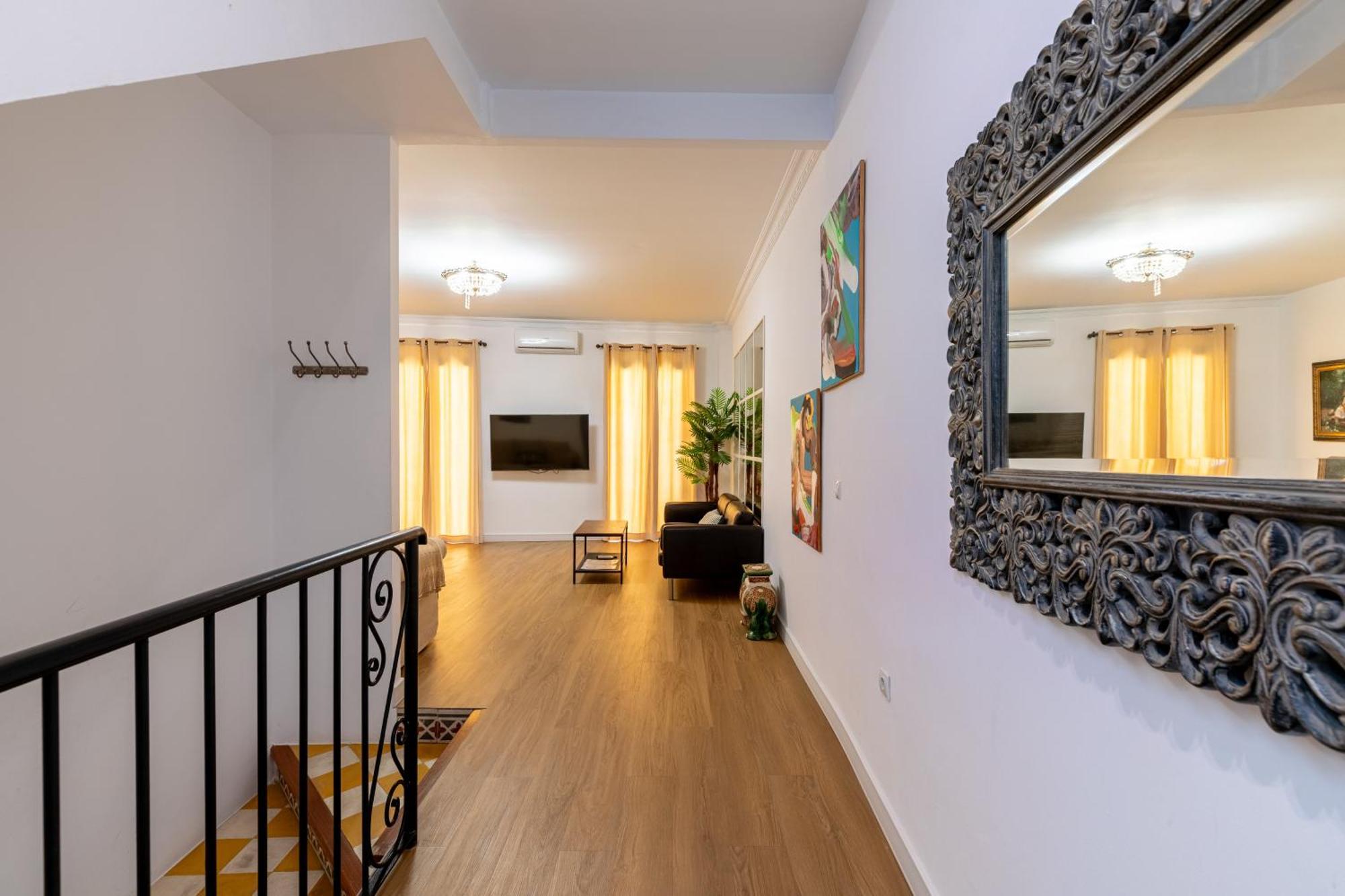 House Sevillana Parking Bagian luar foto