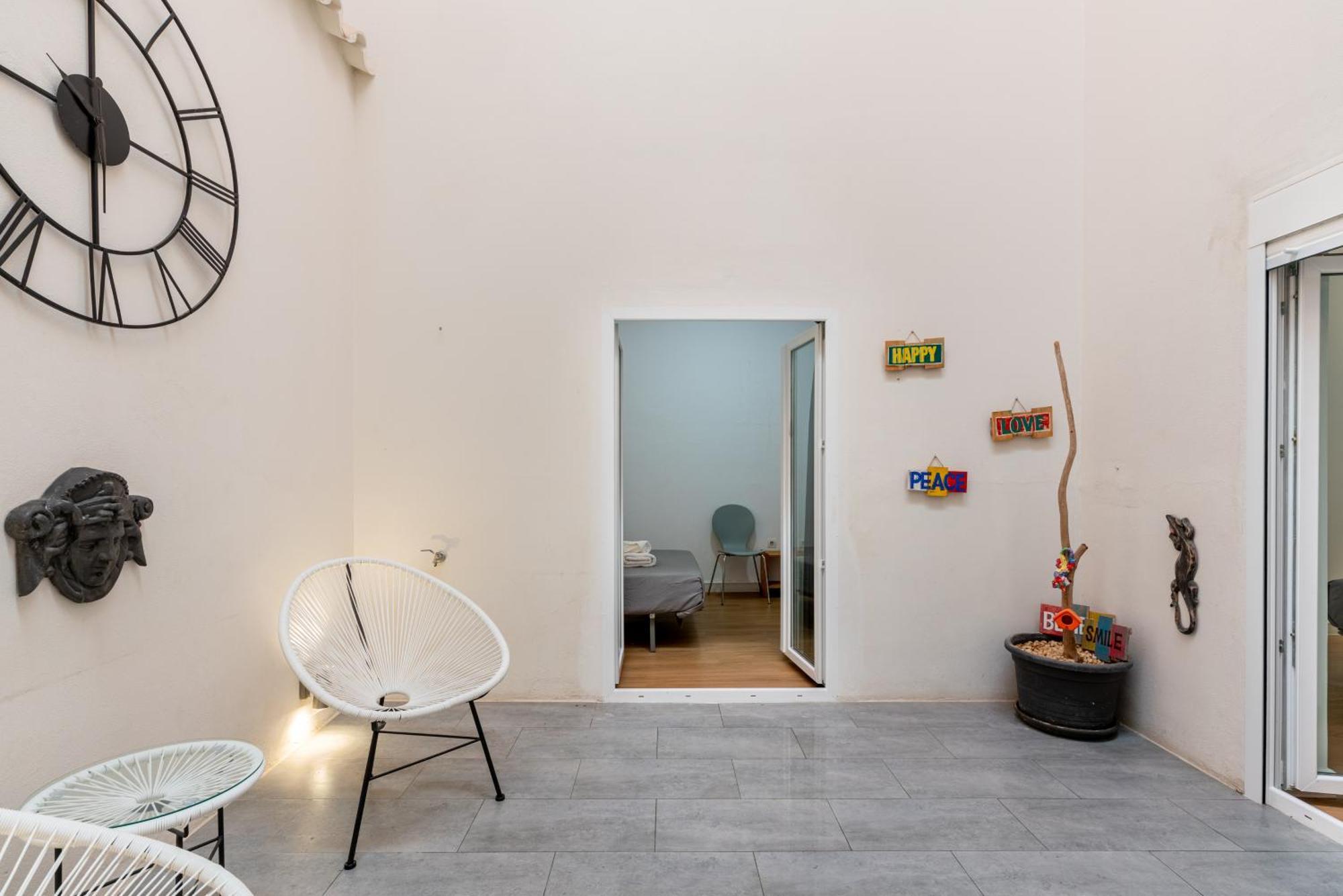 House Sevillana Parking Bagian luar foto