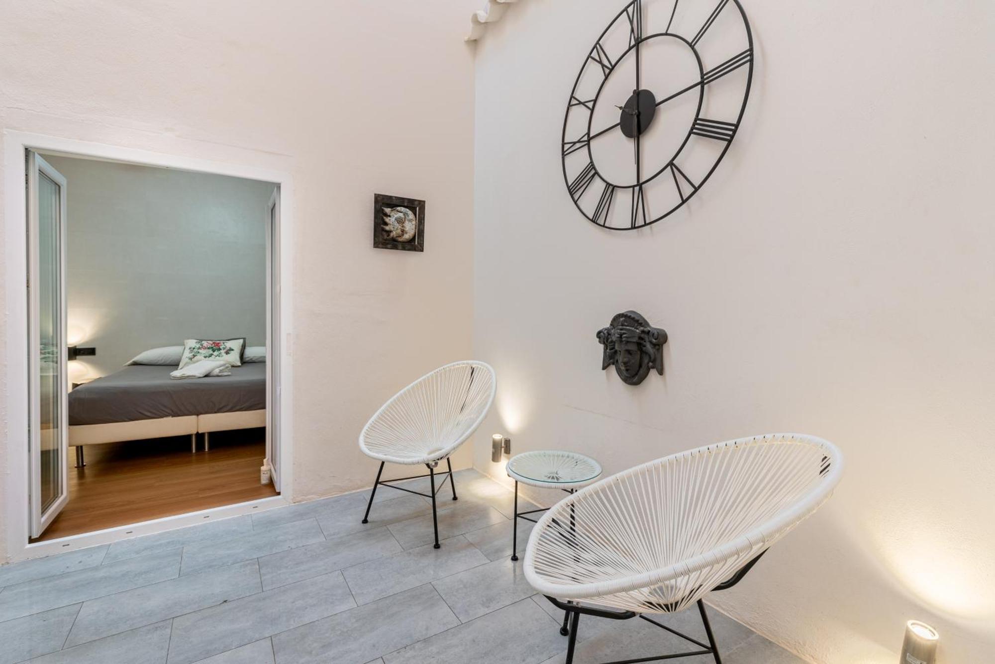 House Sevillana Parking Bagian luar foto