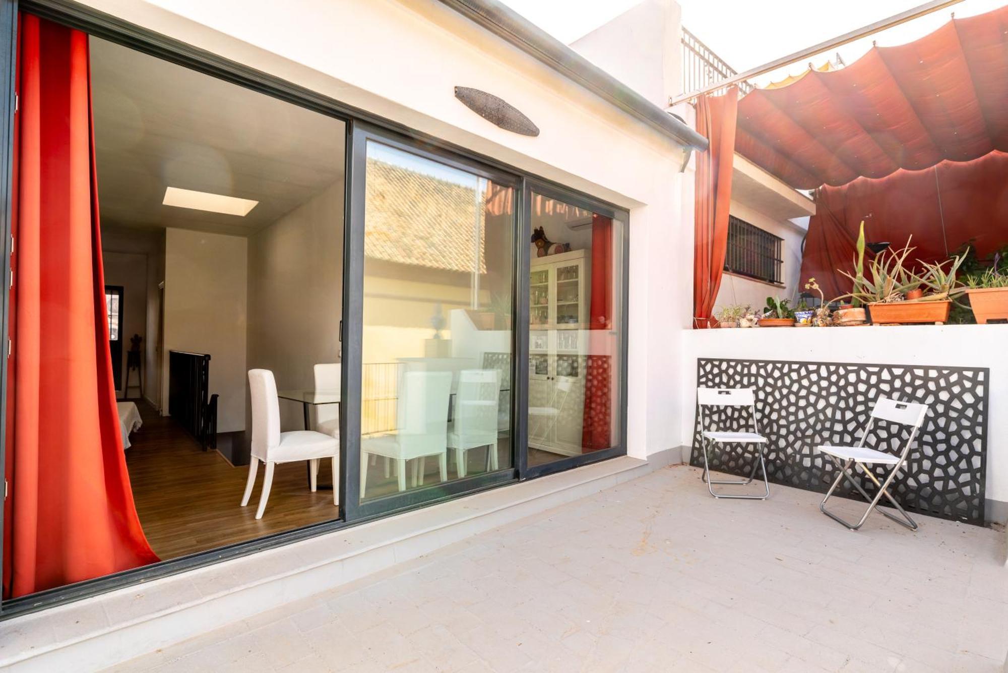 House Sevillana Parking Bagian luar foto
